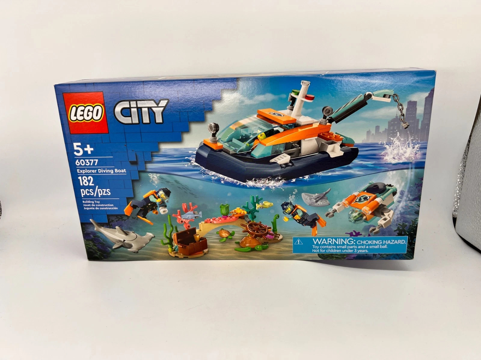 LEGO 60377 City Explorer Diving Boat Building Set 182 Pcs New LEGO City Shark