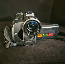 Canon Elura 65 MiniDV/SD Camcorder 16x Opt 320x Dig 2.5in LCD USB Silver