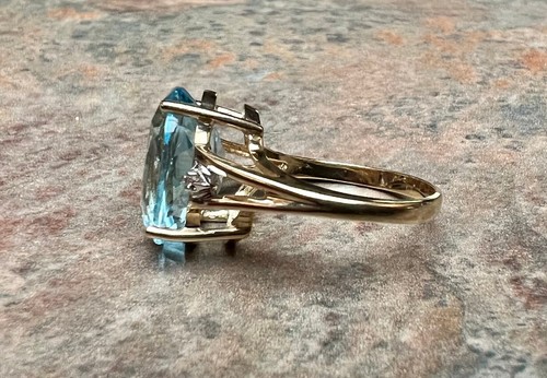 10 K Swiss Blue 7.0 CT Topaz Cocktail Ring with Diamond Accents | Size 7 - Picture 10 of 12