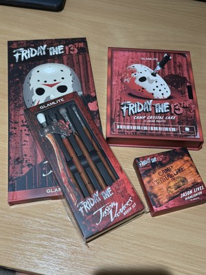 Glamlite Friday The 13th Camp Crystal Lake Lidschatten Palette Pinsel Jason Mirror