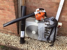 Stihl BG 86 Handheld 2-Stroke Petrol Leaf Blower with Bag