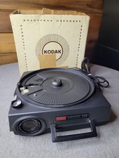 PARTS OR REPAIR Kodak Carousel 600 Slide Projector Powers On Lights Up