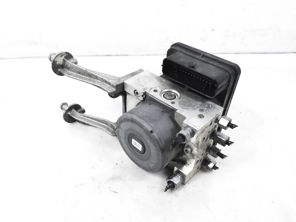 2015-2020 Chrysler 300 Vsa Abs Pump Modulator Accumulator 68500121Ab *W/O Acc - Image 4 of 4