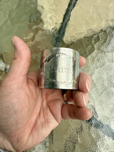 Antique Vintage Pair of Silver Plated Monogramed Aunt & Uncle Napkin Rings - Picture 11 of 17