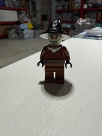 Official LEGO Scarecrow Minifigure (7785 look alike) KEYCHAIN VERSION READ DESC.