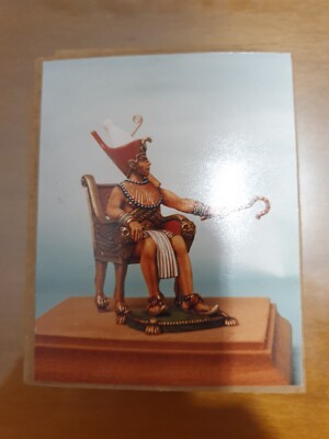 TOMKER MODELS - EGYPTIAN PHARAOH ON THE THRONE 75MM