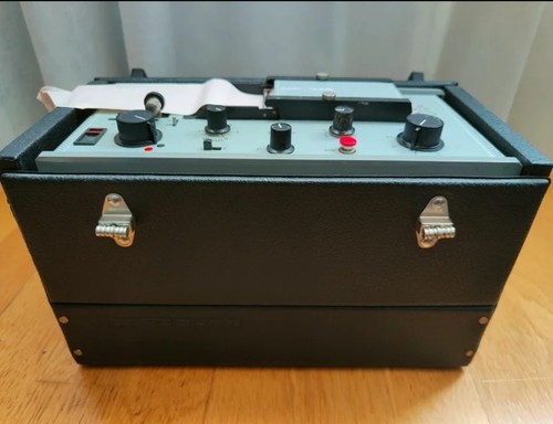 Vintage electrocardiograph Cardioline + loads of accesories - Foto 4 di 4