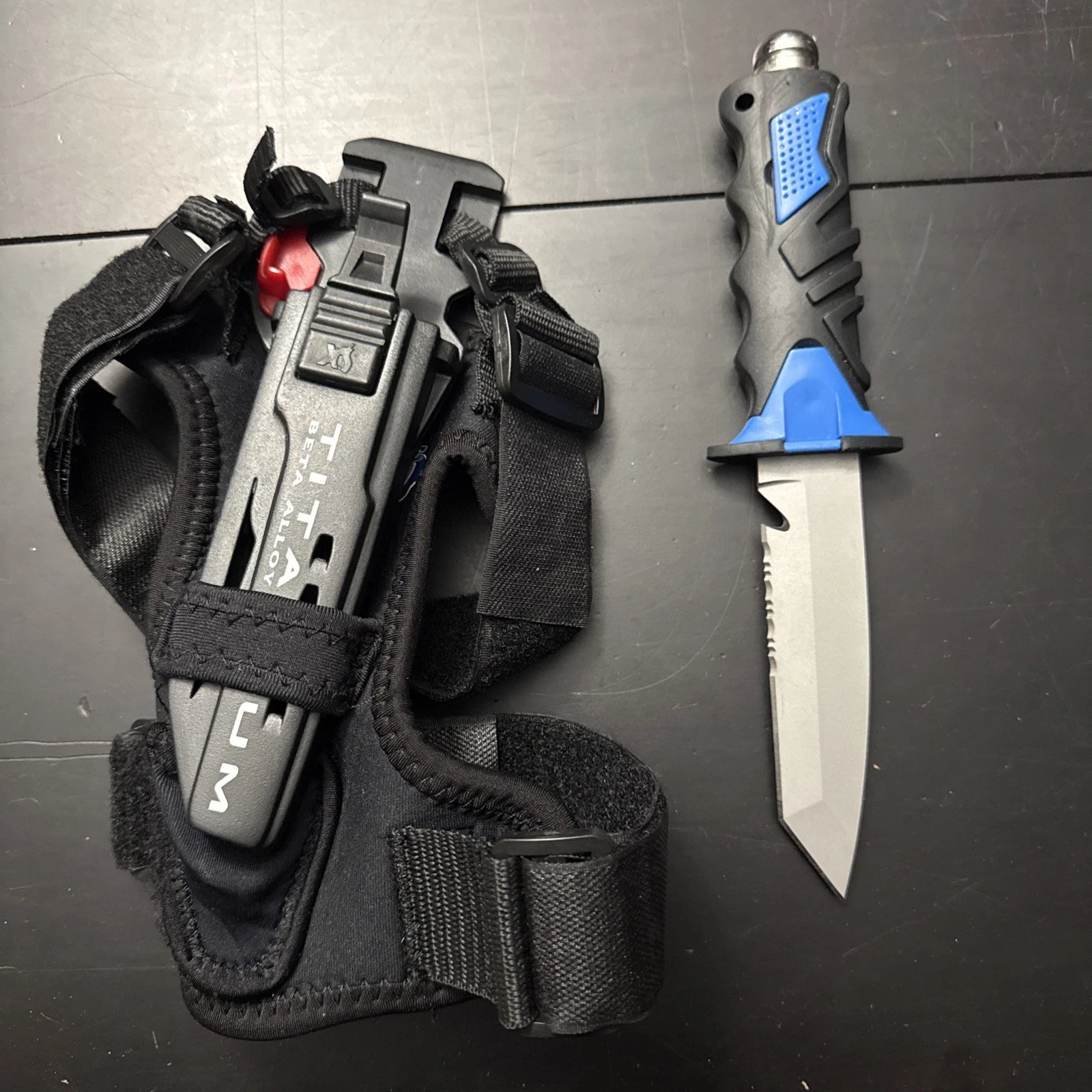 Ocean Master Titanium Dive Knife Beta Alloy Serrated Sharp Point w/ Sheath XS