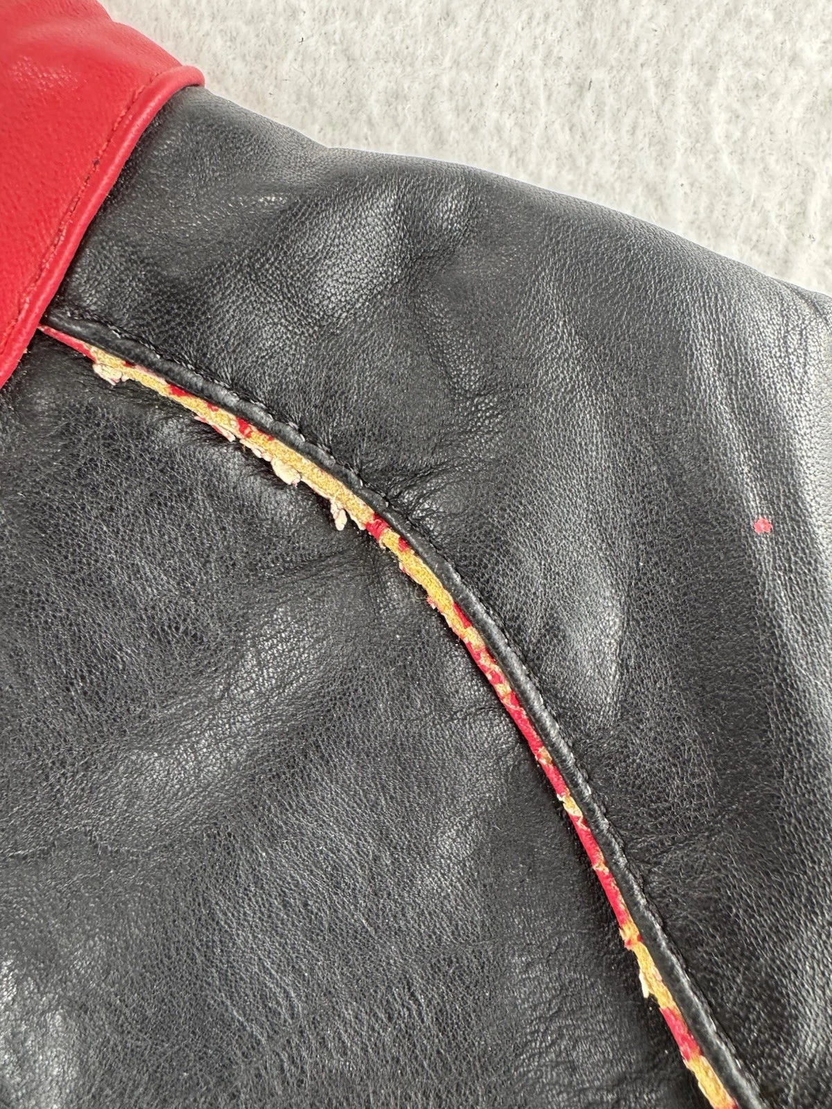 Vintage Ferrari racing jacket Rare black Leather READ image 16