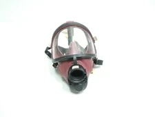 Isi 071.332.02 Adjustable Gas Mask