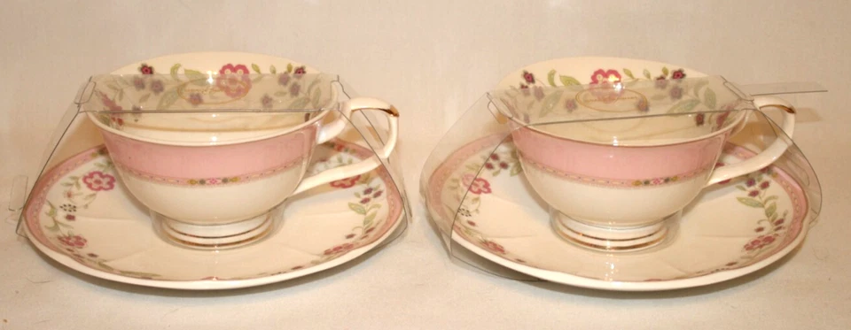 Juego de dos tazas de té y platillos Grace Teaware porcelana fina flores rosas nuevos Foto 2 de 3