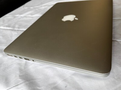 MacBookPro 2015 本体 8GB 256GB i5 2015 MacBook Pro 13