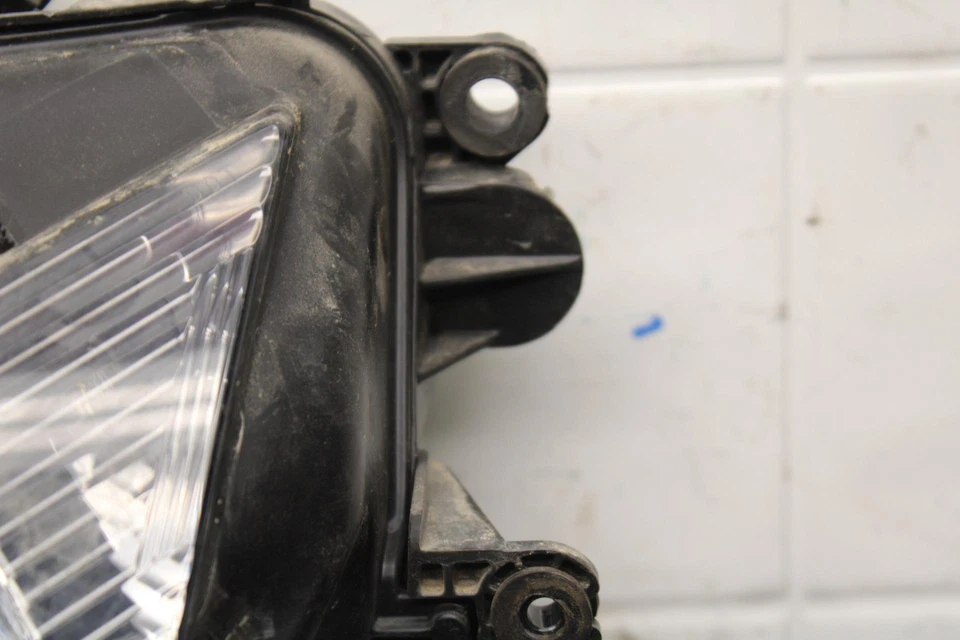 Faro delantero Suzuki GSXR750 2015 BB595 Foto 2 de 4
