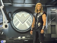 Chris Hemsworth Signed 11x14 Thor Marvel Avengers Authentic Autograph Beckett Chris Hemsworth Signed 11x14 Thor Marvel Avengers Authentic Autograph Beckett