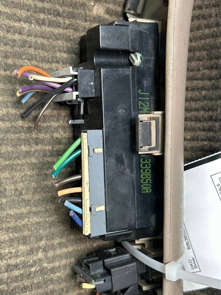 Fits 1999-2000 Cadillac Escalade, Driver Master Door/Window Switch, OEM:19244658 Foto 3 de 4