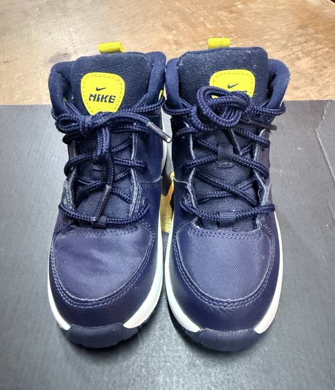 Nike Boot Mid Top Athletic Sneakers Blue/Yellow/White Lace Up Men’s