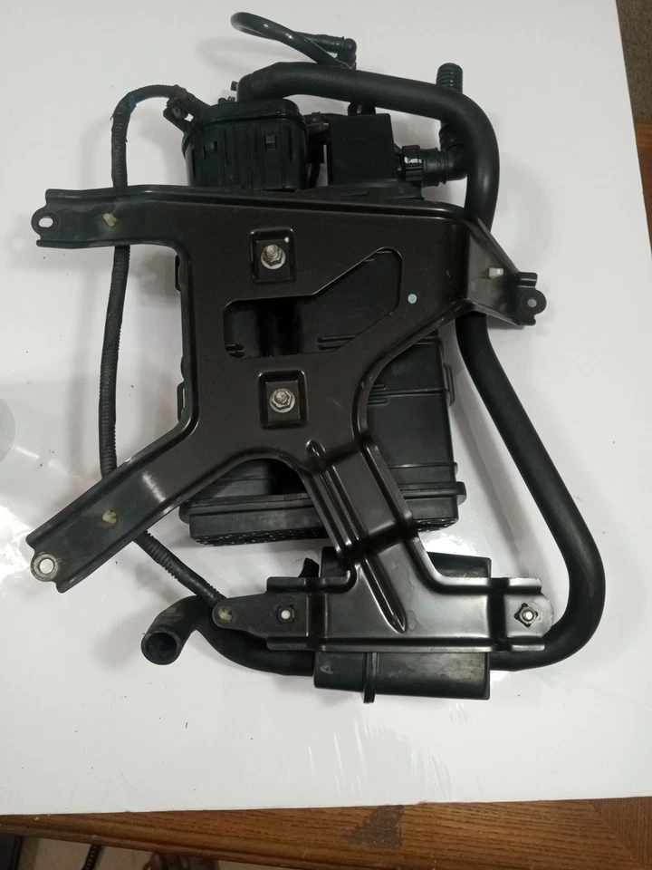 Evaporador de emisiones de combustible Honda Pilot 2005-2008 bote de carbón vapor TU250WB Foto 3 de 4