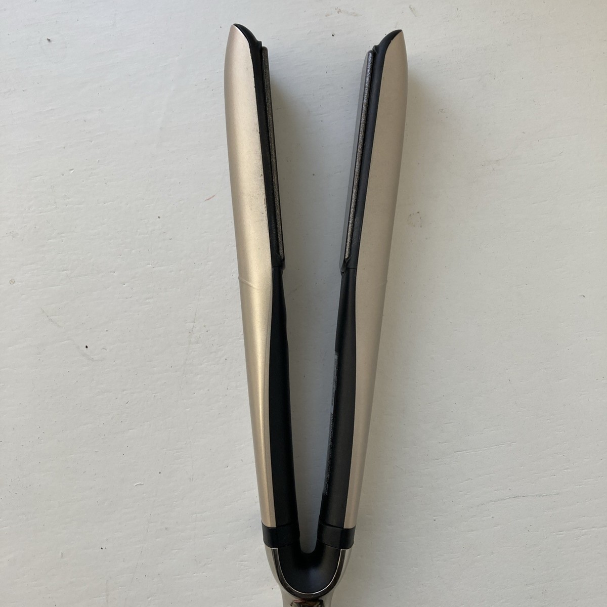 GHD Platinum+ Plus 1 inch Flat Iron Hair Straightener S8T262