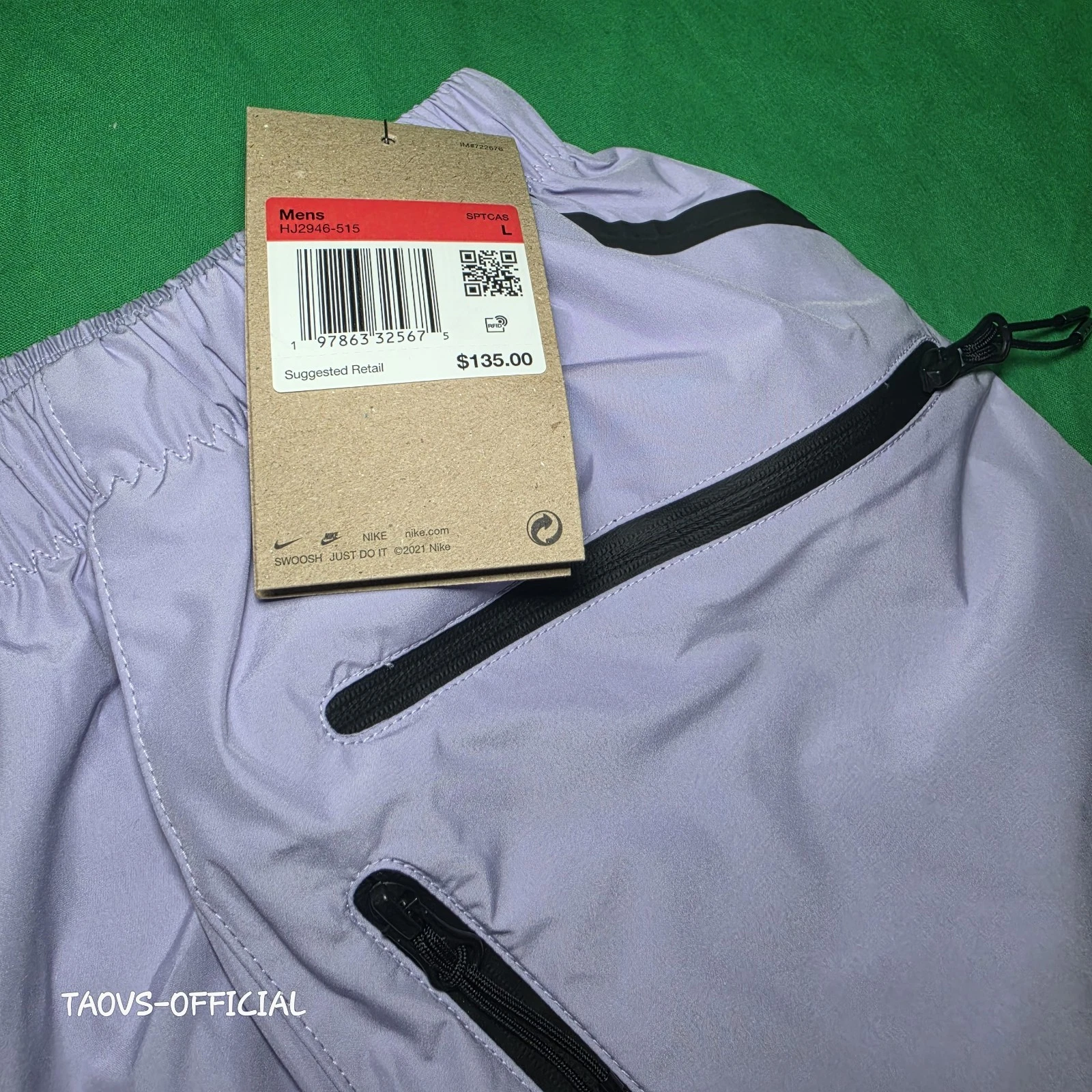 Nike HJ2946-515 Mens Large Tech Super Lightweight Shorts Purple