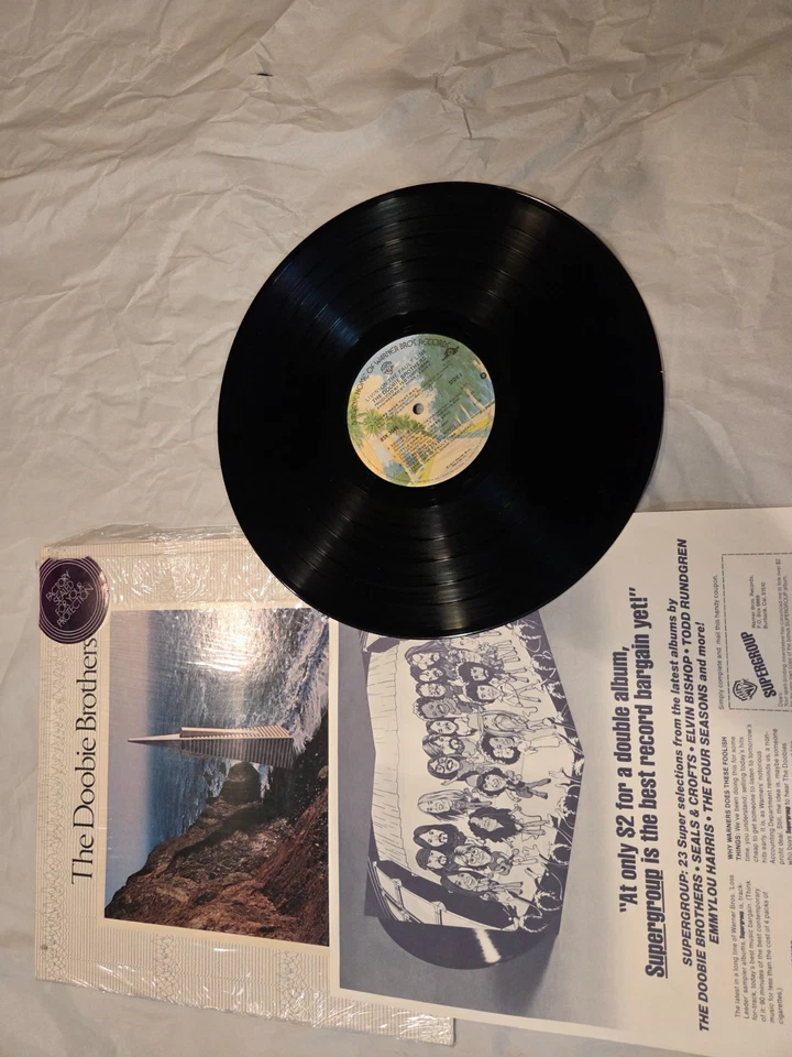 The Doobie Brothers Livin’ On The Fault Line Vinyl LP 77' Warner Bros BSK-3045 - Image 3 of 4