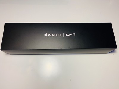 apple watch series 4 nike  44mm lte