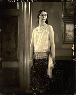 Peggy Fish in Conde Nast's apartment wearing sleeveless beaded c 1930s Old Photo