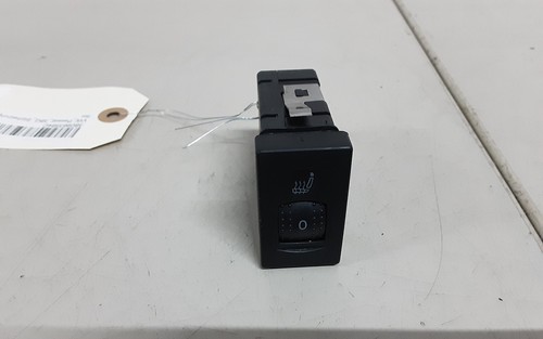 VW Passat 3BG Sitzheizungsschalter Schalter Sitzheizung R rechts 3B0963564C
