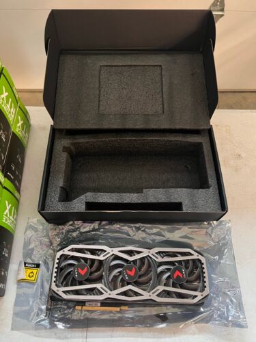 PNY GeForce RTX 3070 XLR8 Gaming EPIC-X RGB Dreifachlüfter 8GB GPU mit Einzelhandelsbox!! - Bild 1 von 5