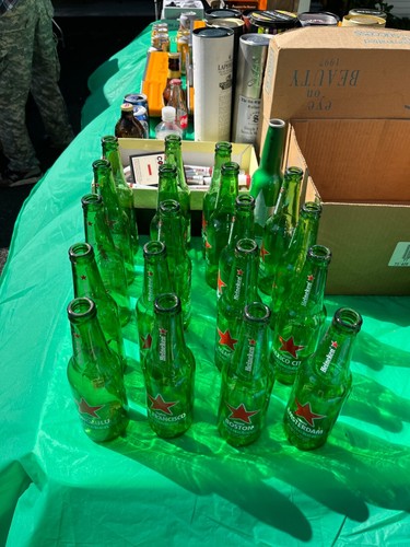 Heineken Bottle City Collection Edition – 18 Bottles!! - Picture 9 of 10