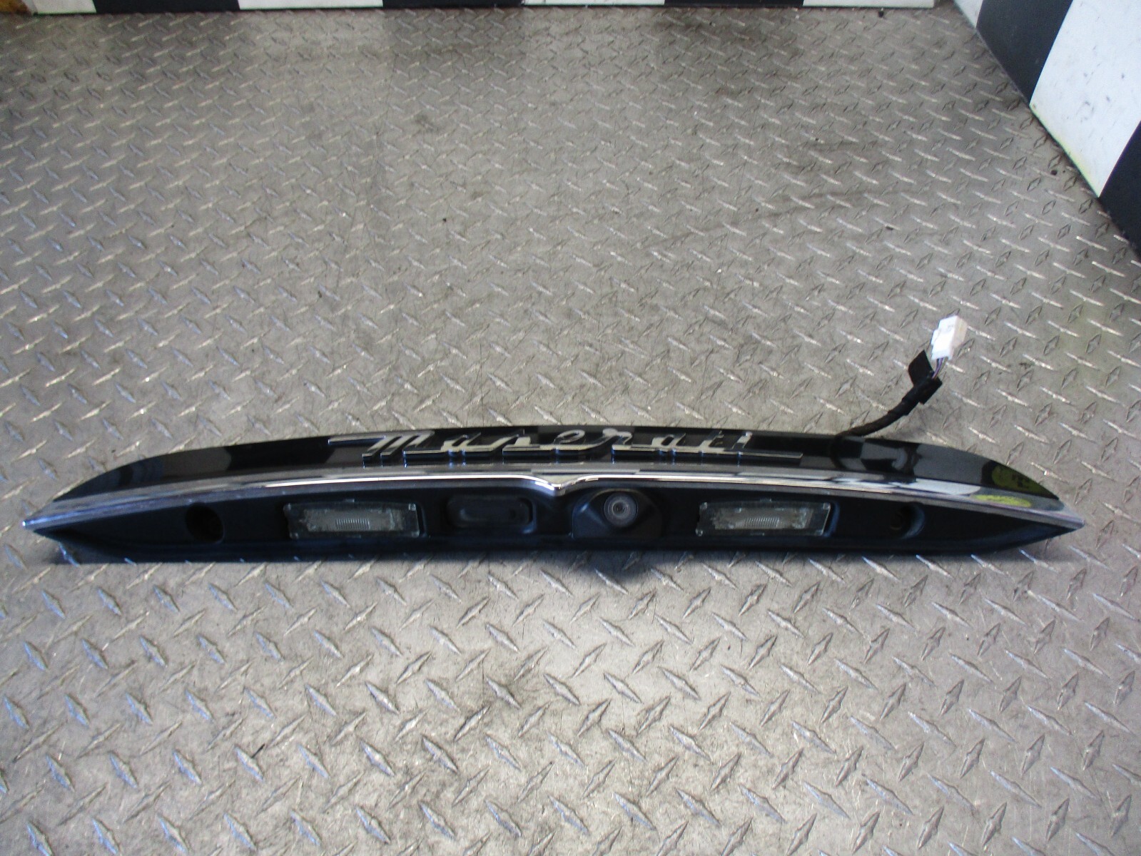 14-17 2017 Maserati Ghibli REAR TRUNK LS PLATE LIGHT COVER TRIM WI CAMERA
