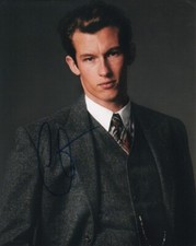 CALLUM TURNER signed Autogramm 20x25cm BEASTS POTTER in Person autograph COA