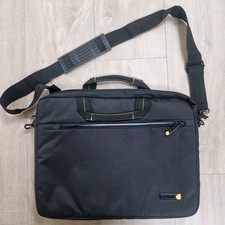 Tech Air 15.6 Inch Laptop Briefcase Bag with shoulder strap. Brand New. TANZ0140