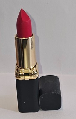 NEW L'Oréal Paris Colour Riche Collection Exclusive Lipstick- 407 LIYA'S RED