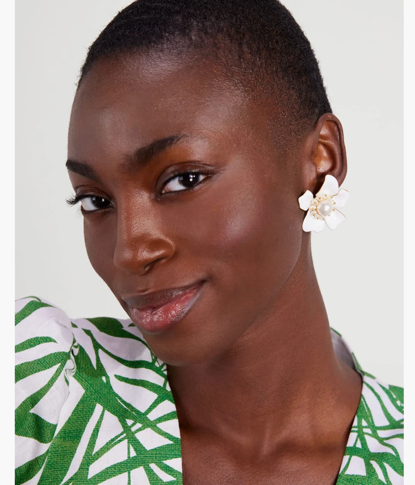 Kate Spade W1206 Gold-Tone Imitation & Freshwater Pearl Enamel Flower Studs - Image 4 of 4