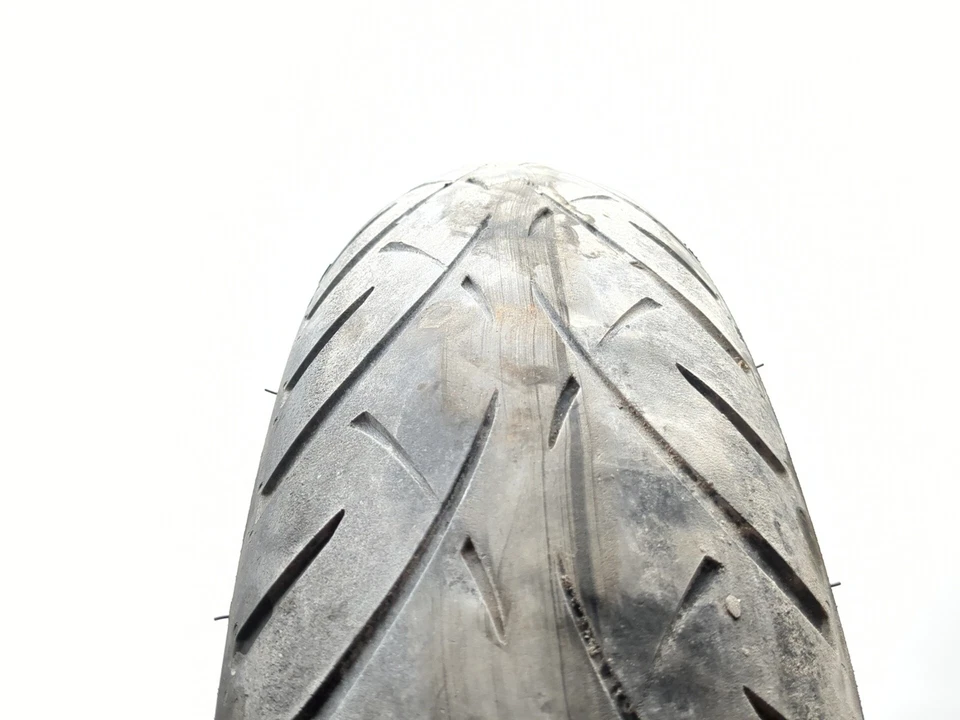 Neumático delantero METZELER MARATHON ULTRA ME 888 130/70-18 Foto 3 de 4