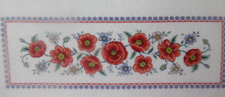 Stickvorlage "Rote Mohn und weiße Blüten" Kreuzstichmotive Tischläufer u.a.