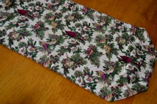 CHRISTMAS BIRDS TABLE RUNNER CARDINALS FIR TREES BERRIES BURGUNDY CREAM 44X12"