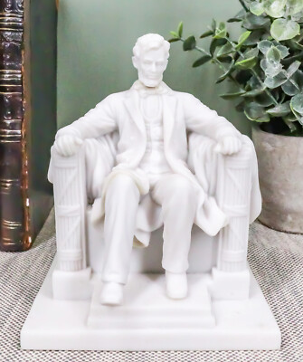 Seated Abraham Lincoln Figurine 5'' Tall Lincoln Memorial Washington Sculpture