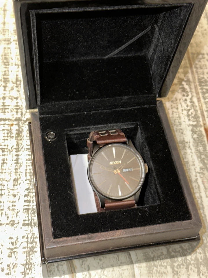 Reloj de cuero Nixon Star Wars Chewbacca Sentry Foto 2 de 4