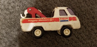 metal toy tow truck