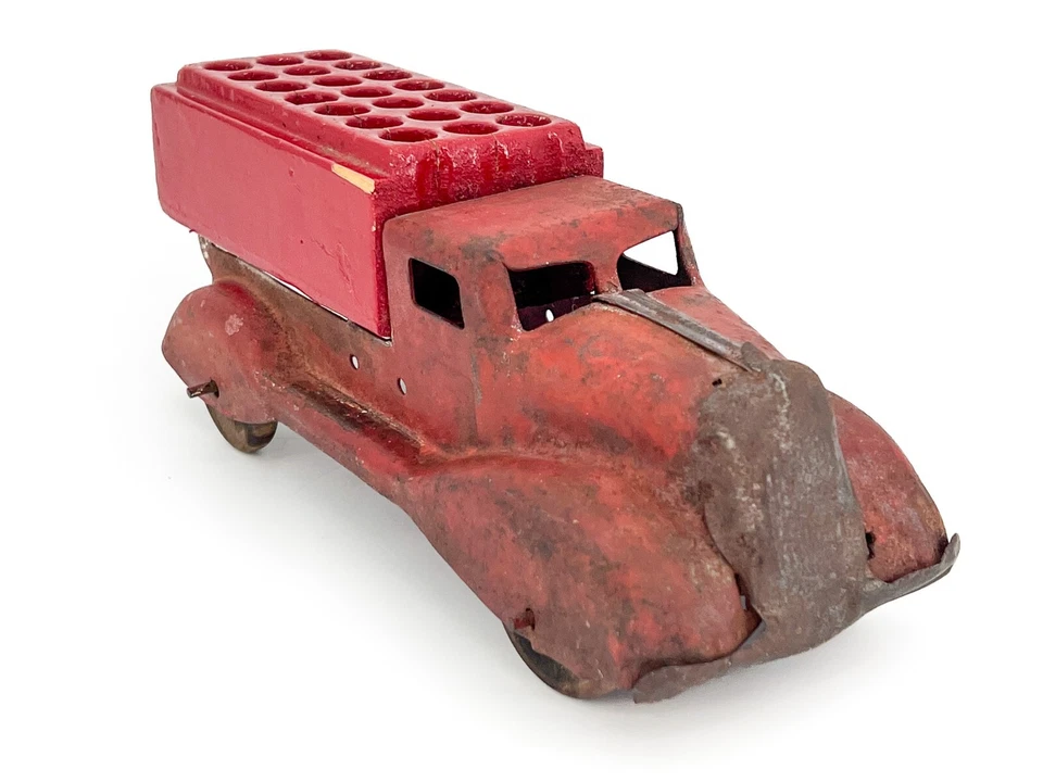 MARX WYANDOTTE Tow Truck WOOD WHEELS Rat Rod Pressed Steel Man Cave Tin Patina - Image 2 of 4