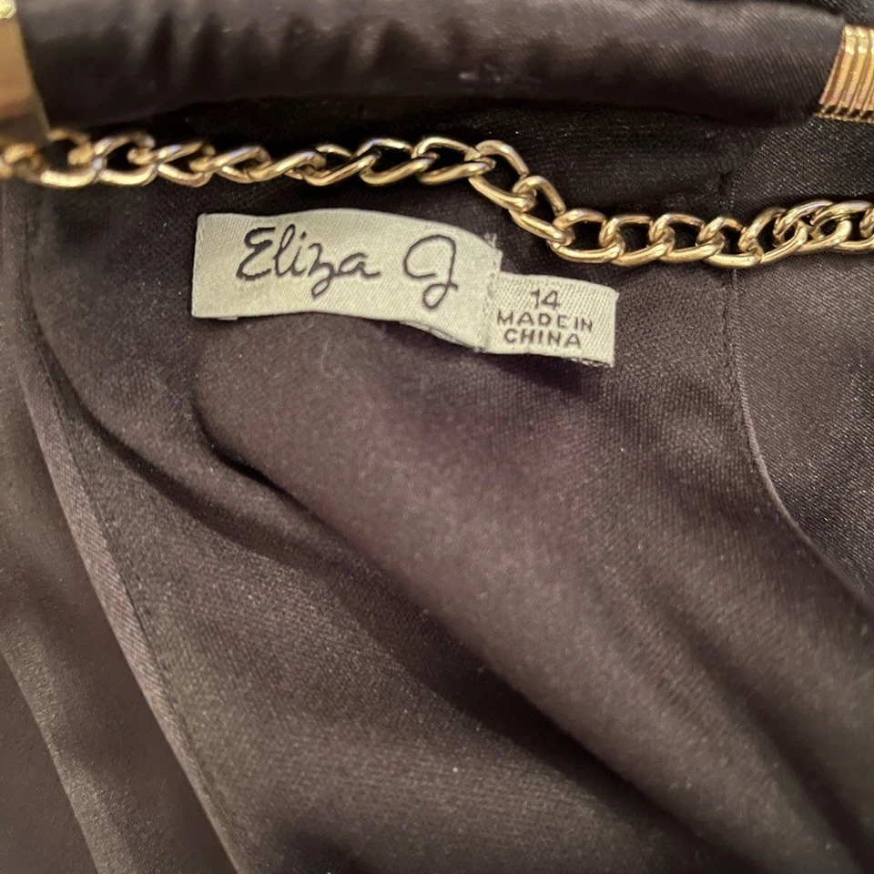 Vestido de cóctel Eliza J negro satinado Foto 3 de 4