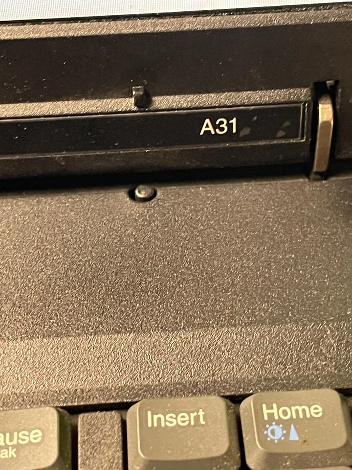 IBM ThinkPad A31 Windows 98SE w/ USB Support DVD-ROM + FDD 30GB Serial Parallel - Image 2 of 4