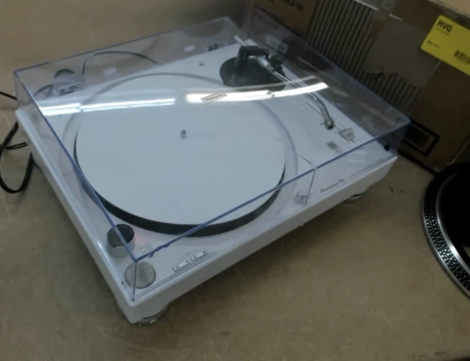 Pioneer DJ PLX-500 White Direct-Drive Vinyl Turntable - Image 2 of 4