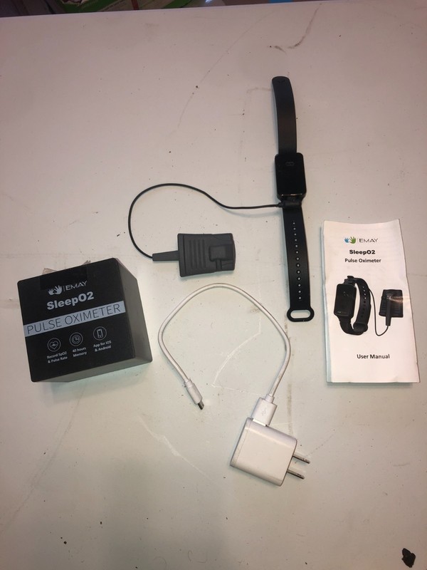 EMAY SleepO2 Wrist Recording Pulse Oximeter Oxygen Monitor Tracking - Black 