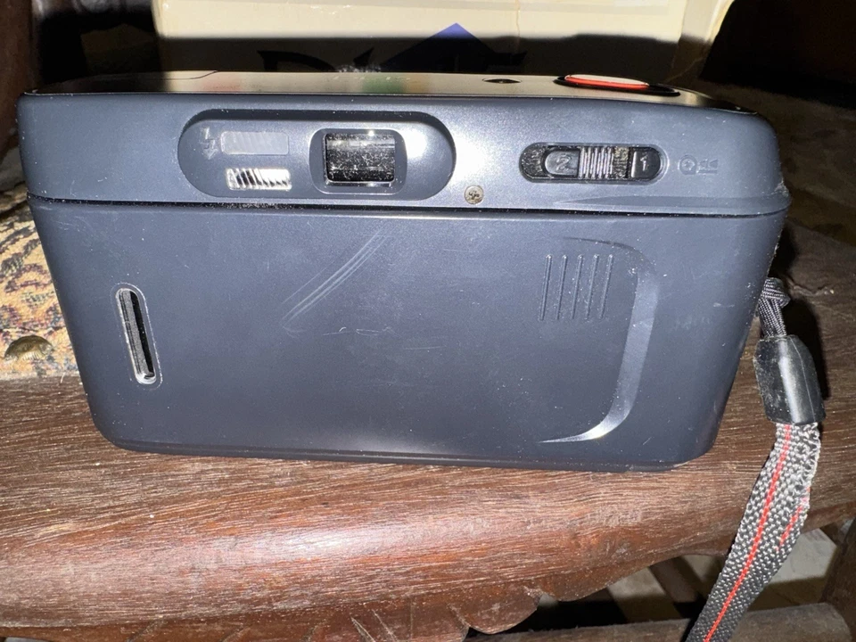 Fuji DL-15 Compact 35mm Compact Camera, Tested, Original Box, Ships Free - Image 4 of 4