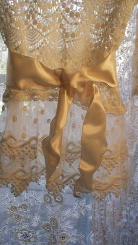 Vintage Style Ivory Lace & Tulle Top Sz Lg, Satin Belt & Posies not included* - Picture 4 of 10