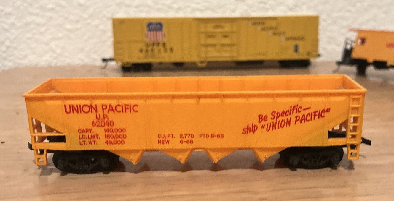 HO Scale Union Pacific Freight Cars eBay
