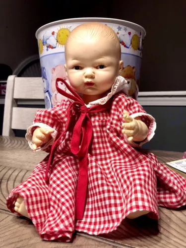 1977 VINTAGE HORSMAN DRINK & WET 13" BABY DOLL & 80s Cabbage Patch Kids Dress
