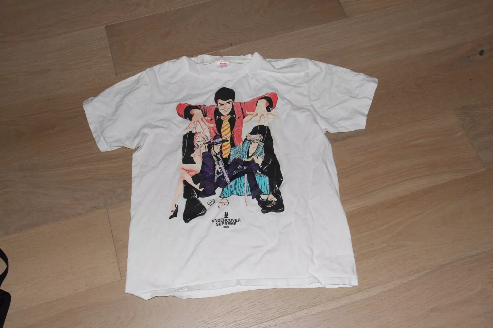 Chemise Lupin Supreme Undercover 2023 blanche   Large   Envoi rapide